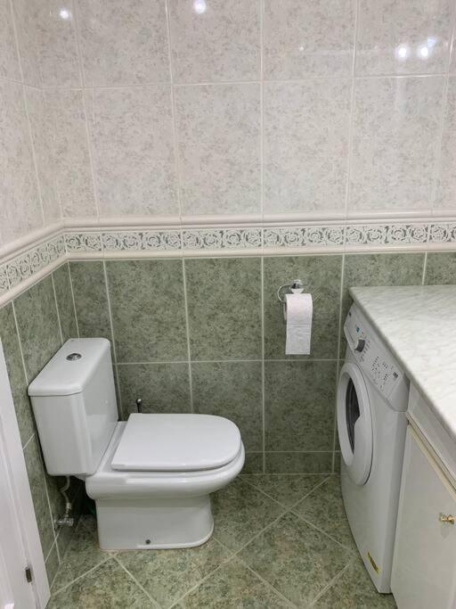 Apartamento Torremolinos 5 Personas + Parking + Piscina Todo El Ano Exterior photo